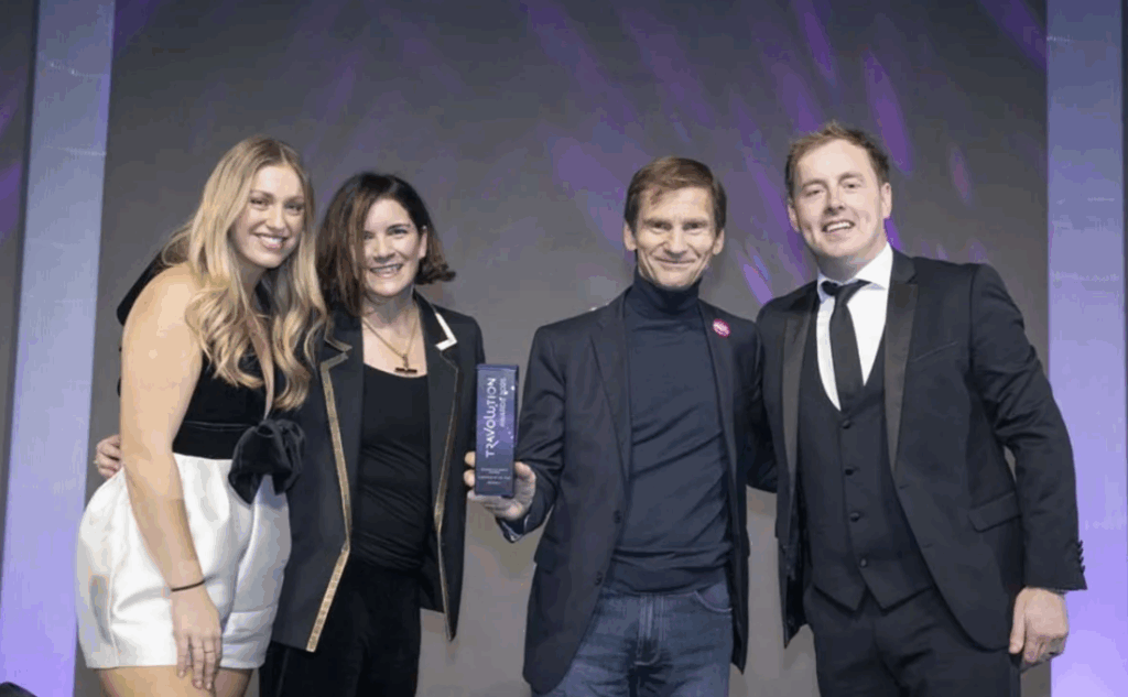 DIGITRIPS wins "Disruptor of the year" recognition at Travolution Awards 2025 in London for FREEZE price-lock traveltech solution !